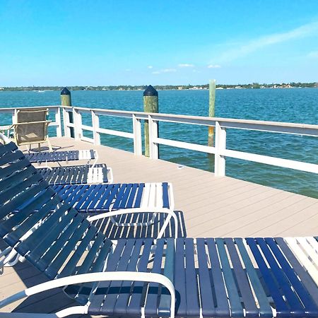 107-Waterfront-Walk To Beach-Lovely St. Pete Beach Exteriér fotografie