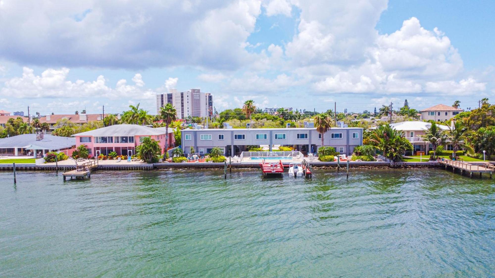 107-Waterfront-Walk To Beach-Lovely St. Pete Beach Exteriér fotografie